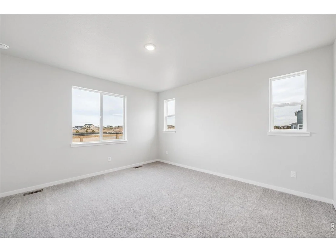 Photo of 815 Kettlepond Way