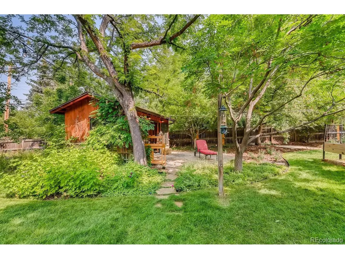 Photo of 2750 Howell Rd