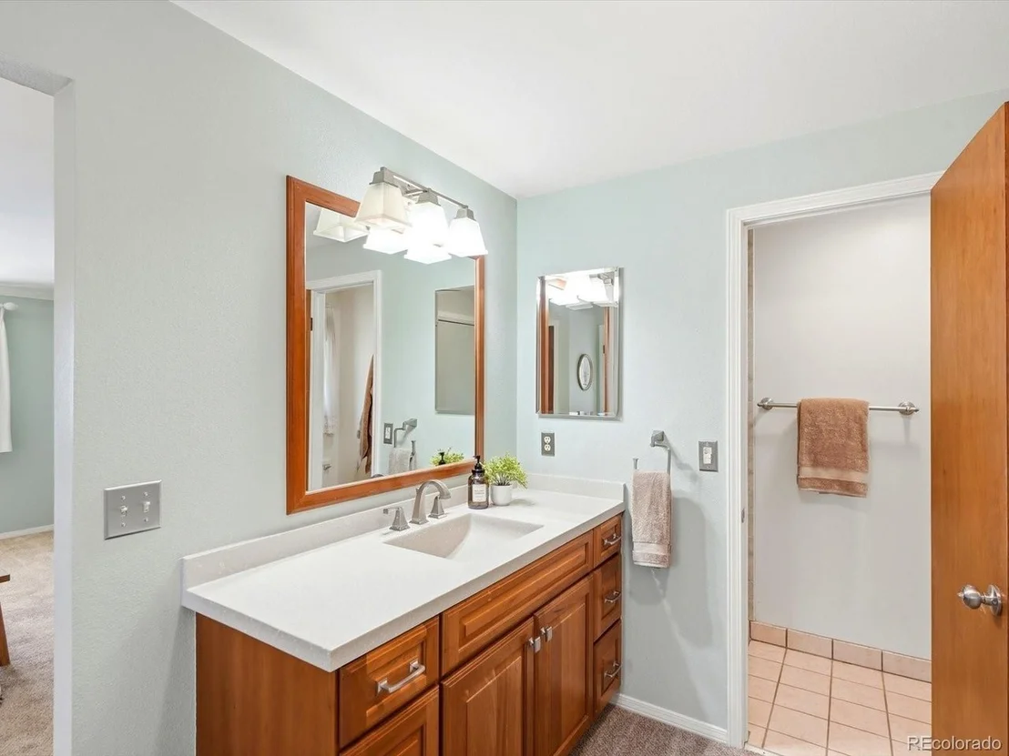 Photo of 6995 Queen Cir