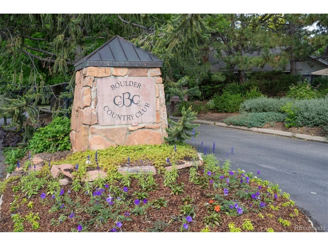 Photo of 5190 Buckingham Rd