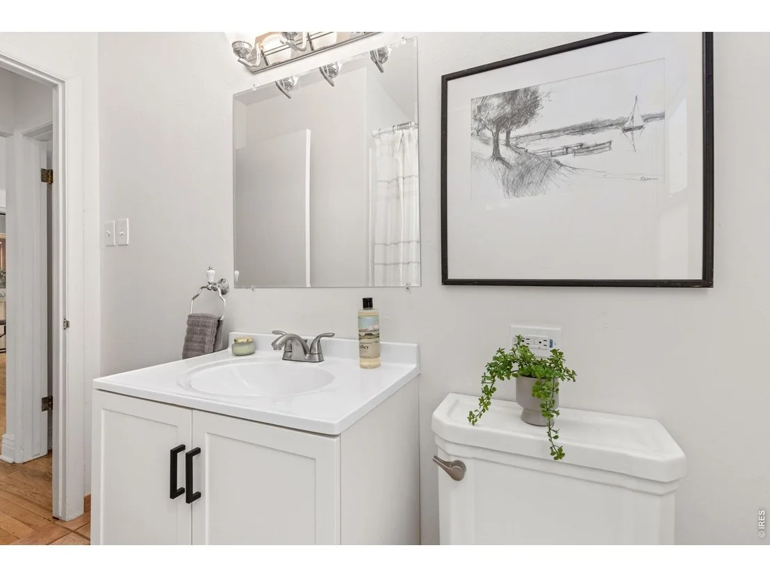 Photo of 2328 Walnut St