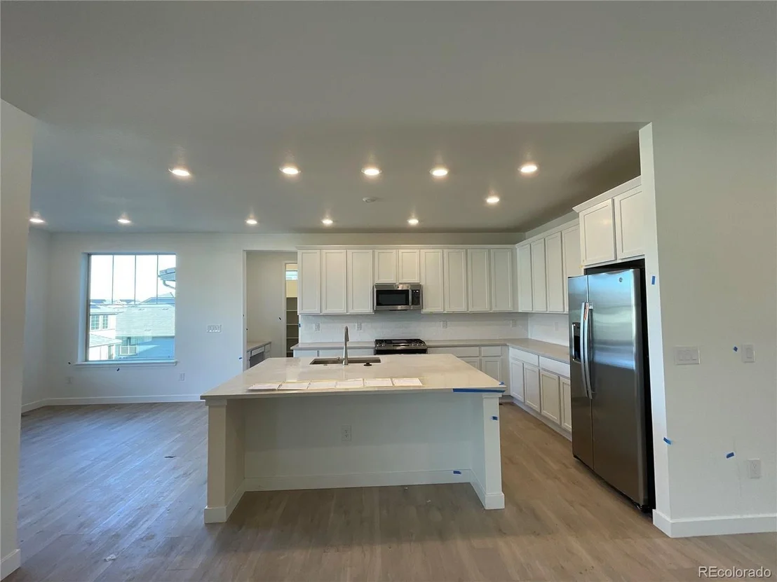 Photo of 15653 W Floyd Ave