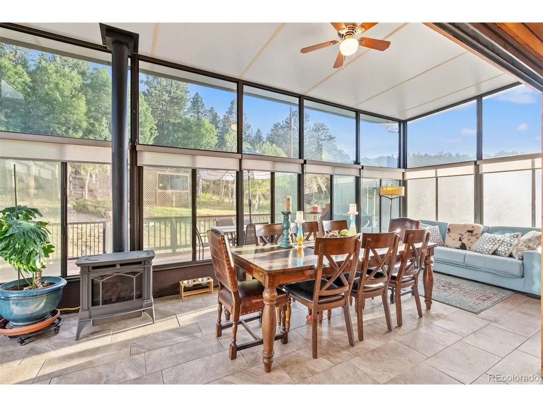 Photo of 576 Bluebird Ln
