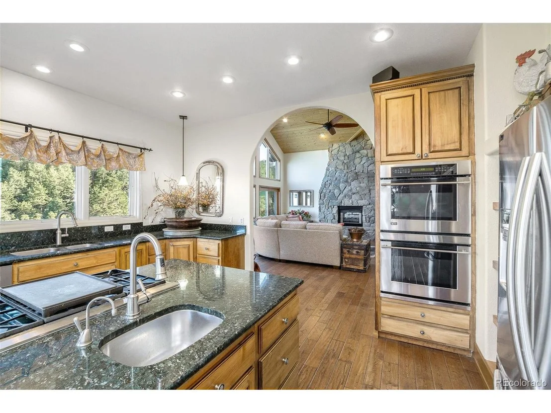 Photo of 180 Enchanted Rd