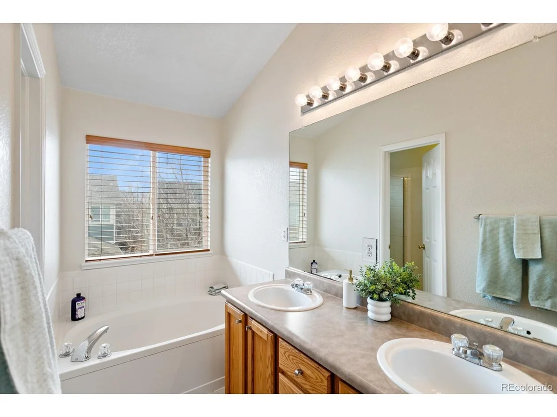 Photo of 8335 Deframe Ct