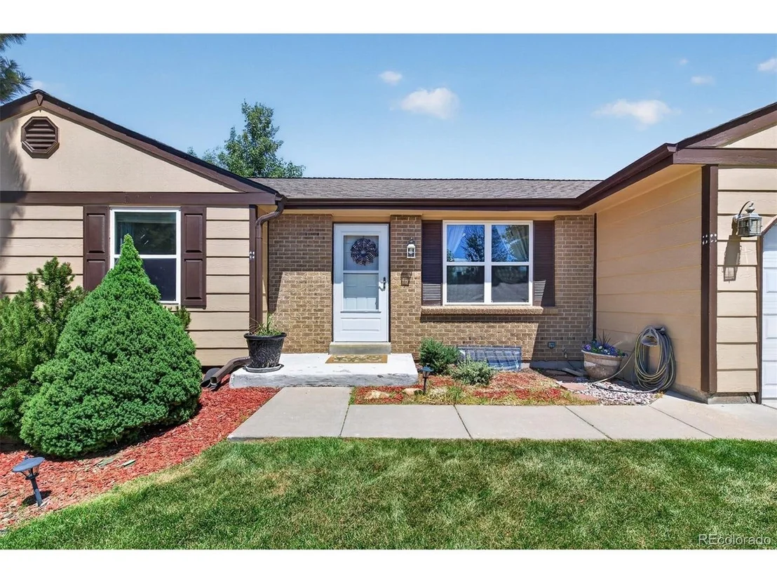 Photo of 17423 E Prentice Cir