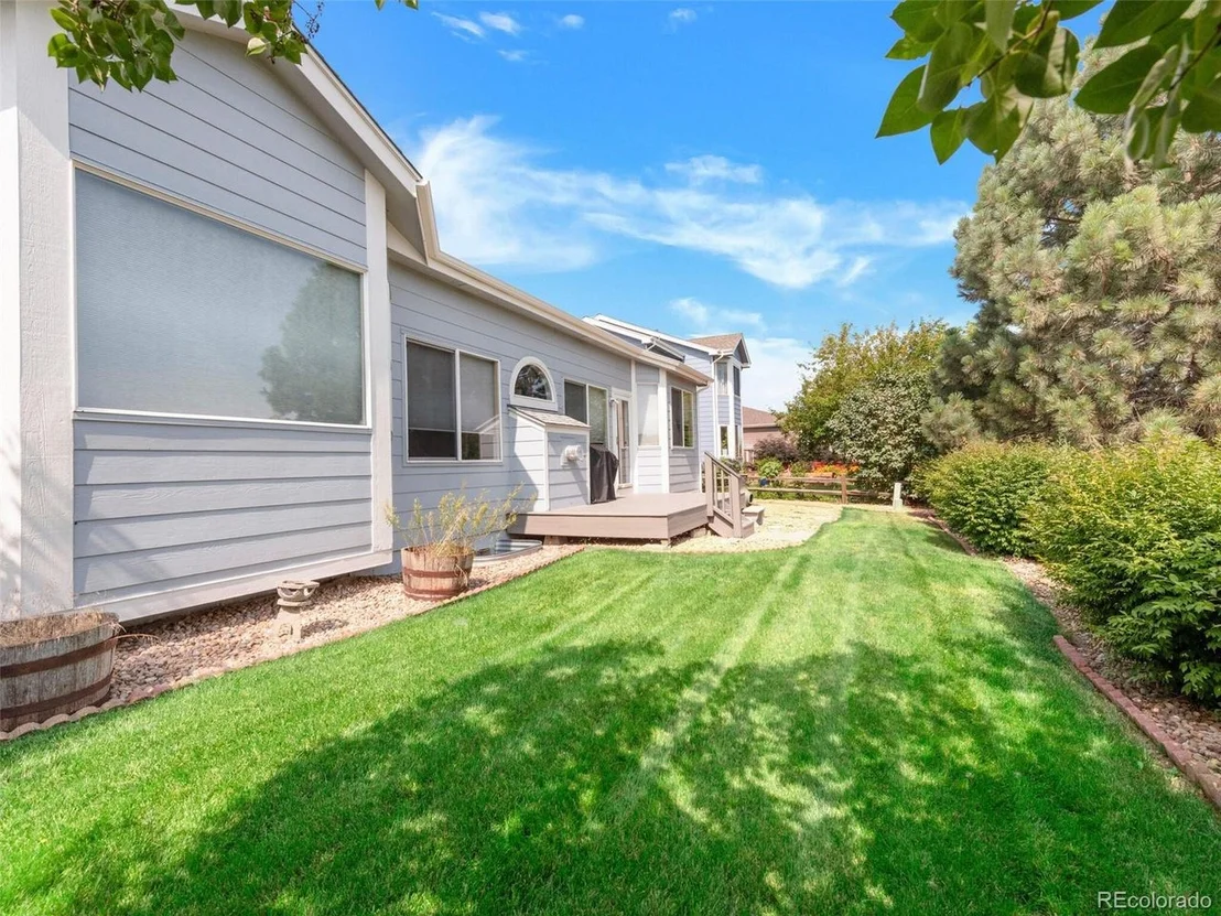 Photo of 658 Clarendon Dr