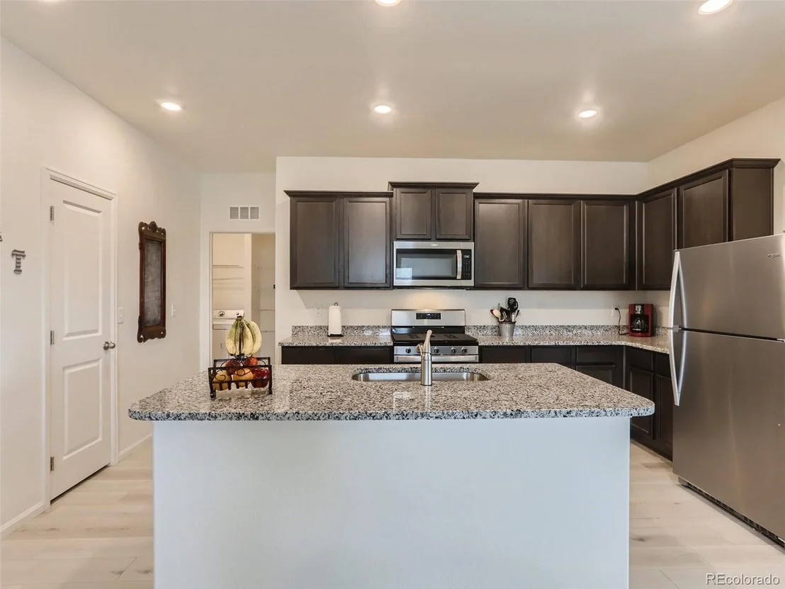 Photo of 7204 Ellingwood Ave