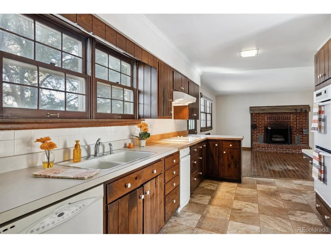 Photo of 7439 Cheyenne Dr