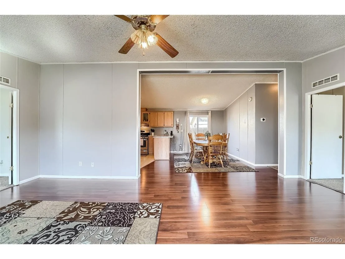 Photo of 215 Elm St