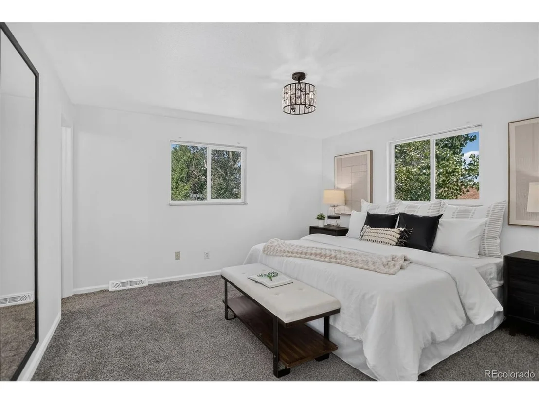 Photo of 13789 Omega Cir