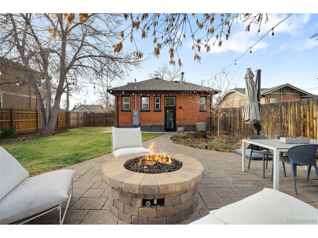 Photo of 4030 Lowell Blvd