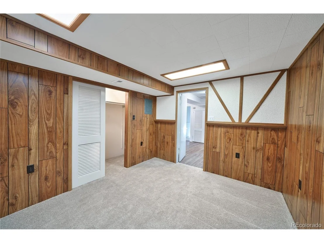 Photo of 6499 Iris Way