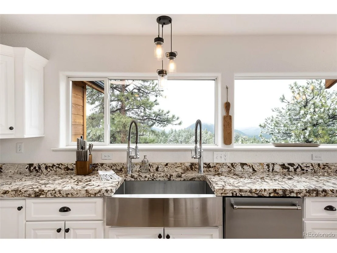 Photo of 443 Eagle Trl