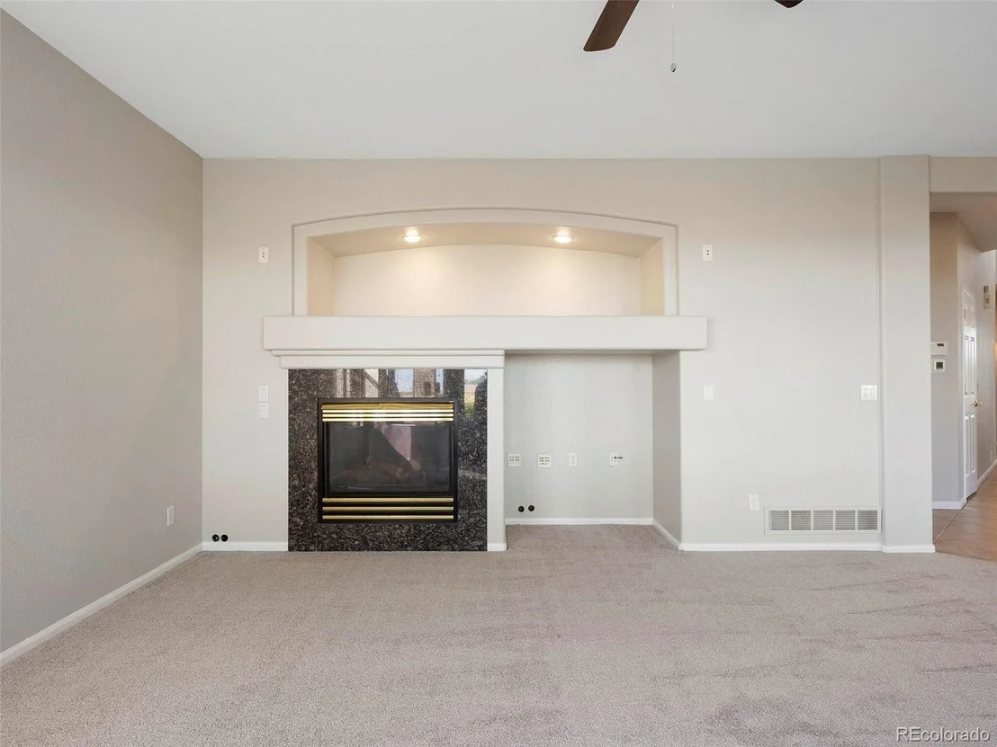 Photo of 365 Antelope Dr W