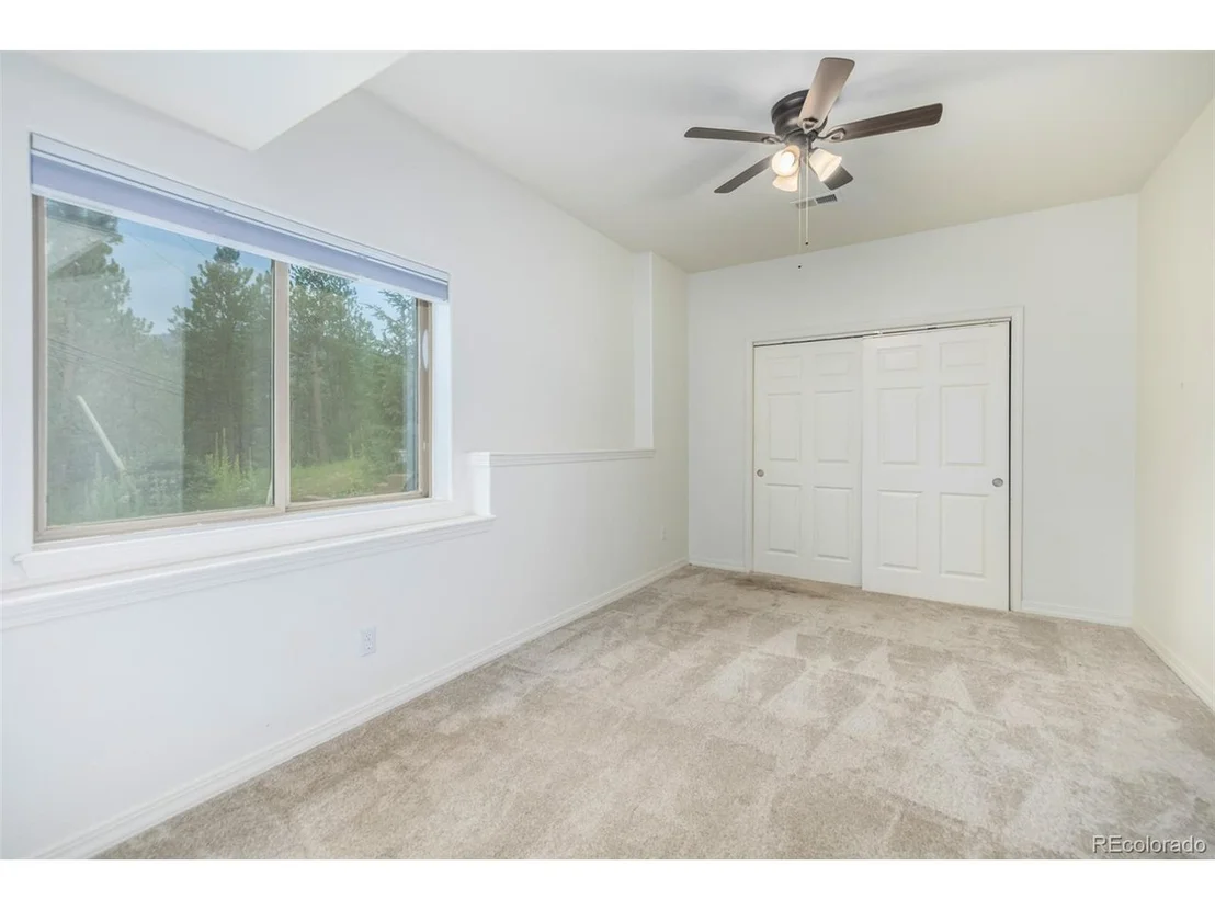 Photo of 6955 Sprucedale Park Way