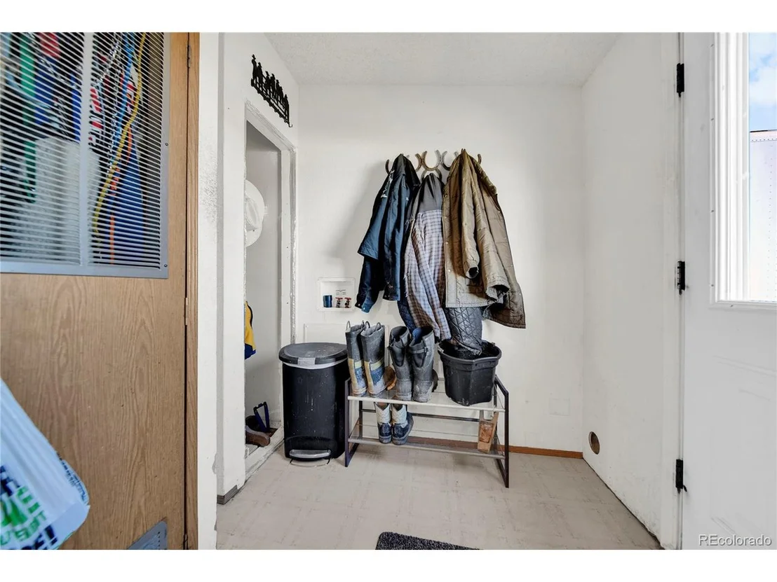 Photo of 15960 Homecrest Cir
