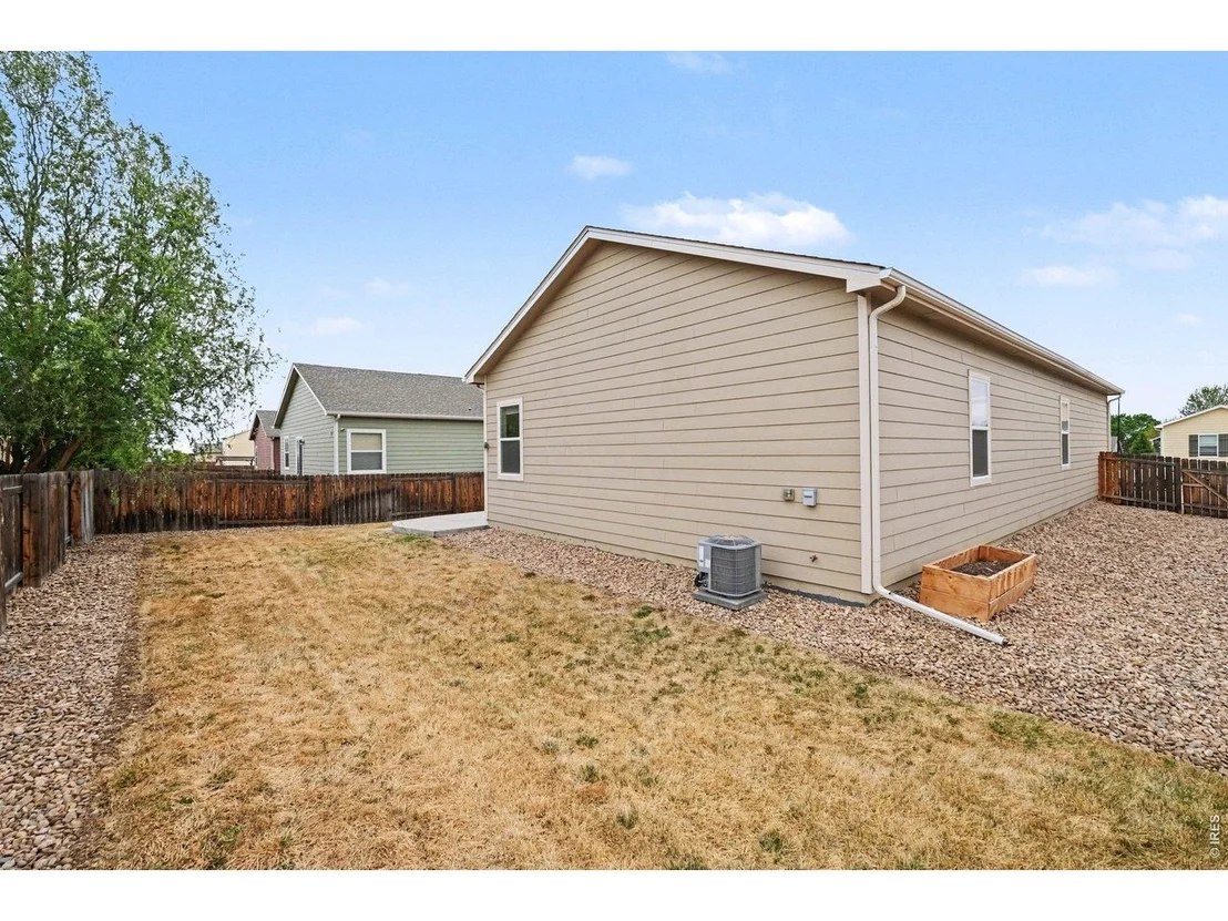 Photo of 7253 Ellingwood Ave