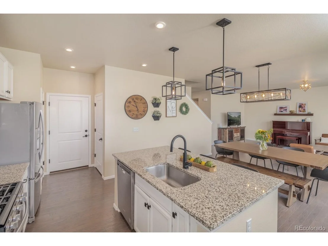 Photo of 5212 Periwinkle Way