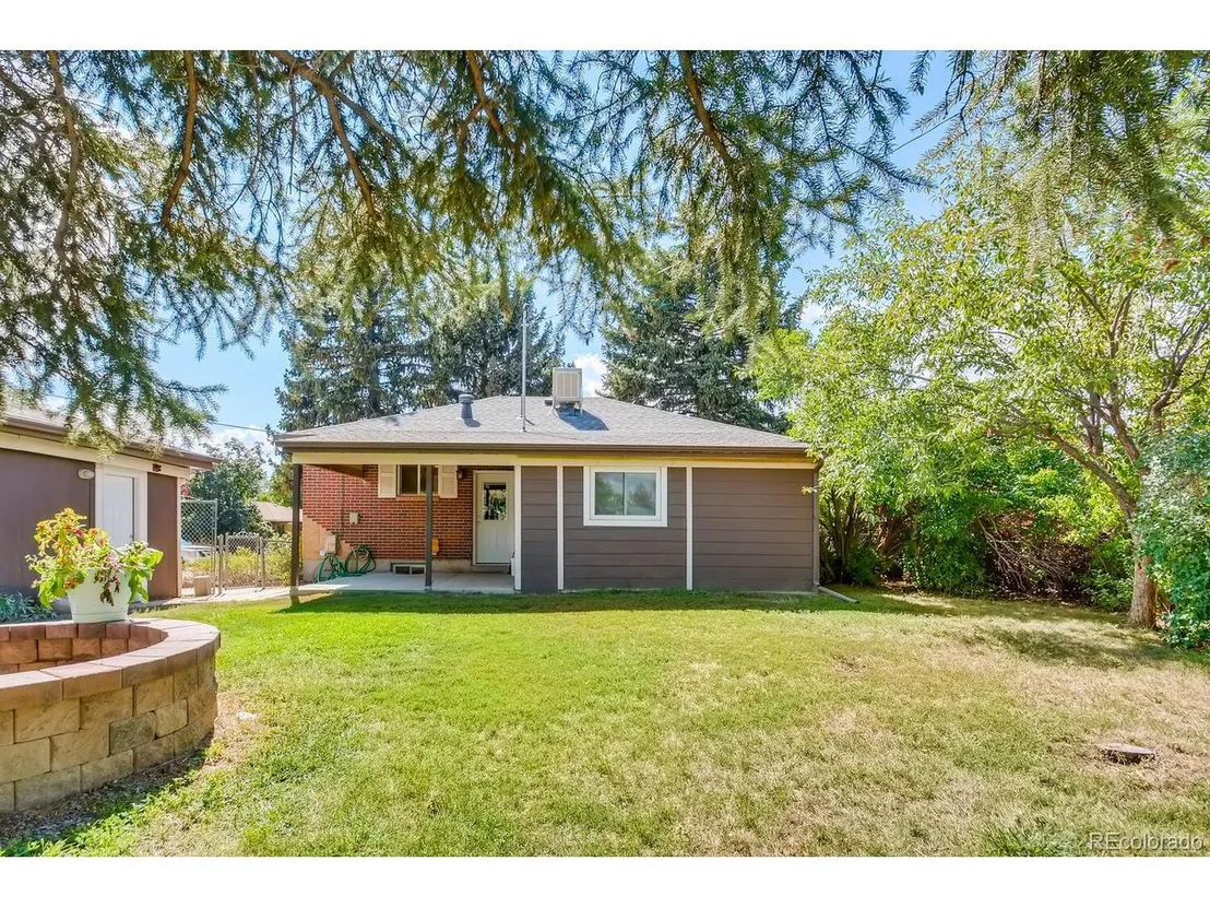 Photo of 11128 Murray Dr
