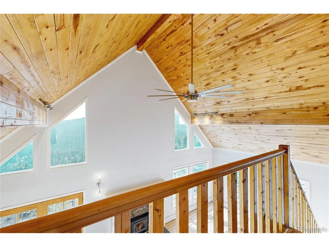 Photo of 32391 Lodgepole Dr