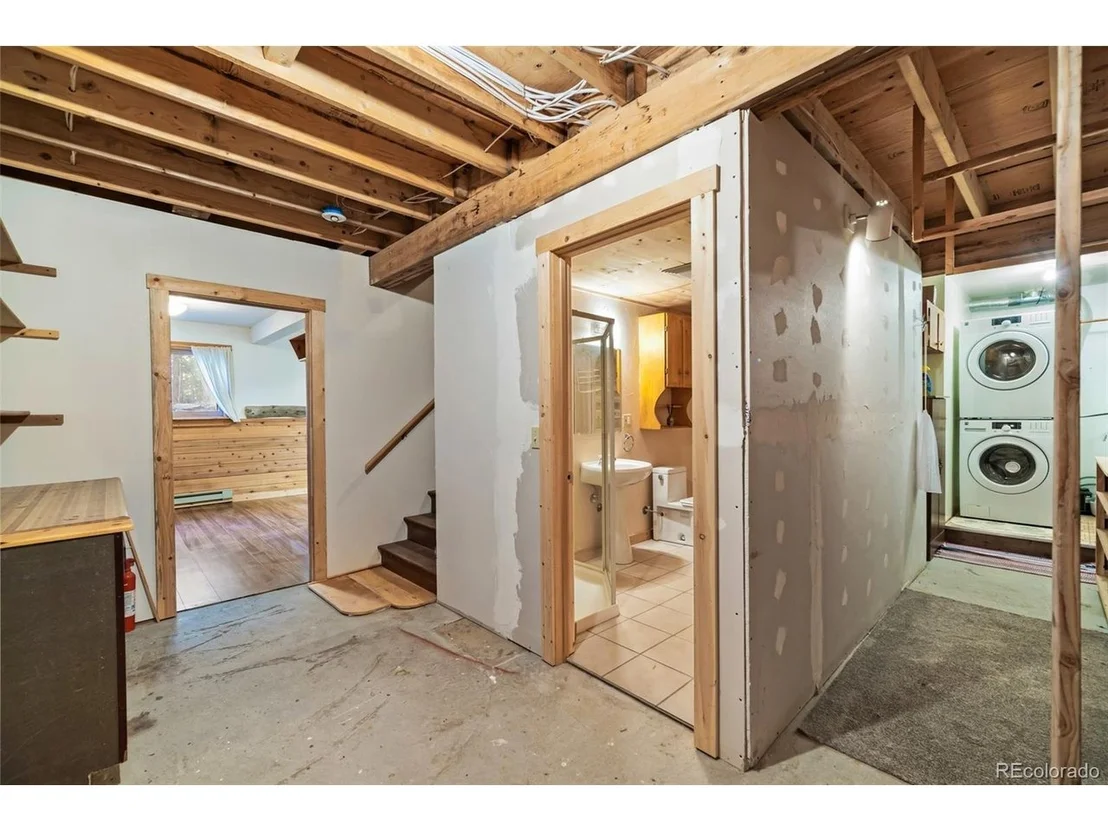 Photo of 1305 Lakeside Dr