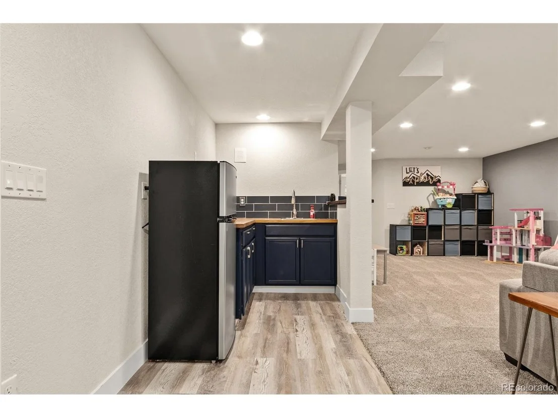 Photo of 1204 Sunrise Cir