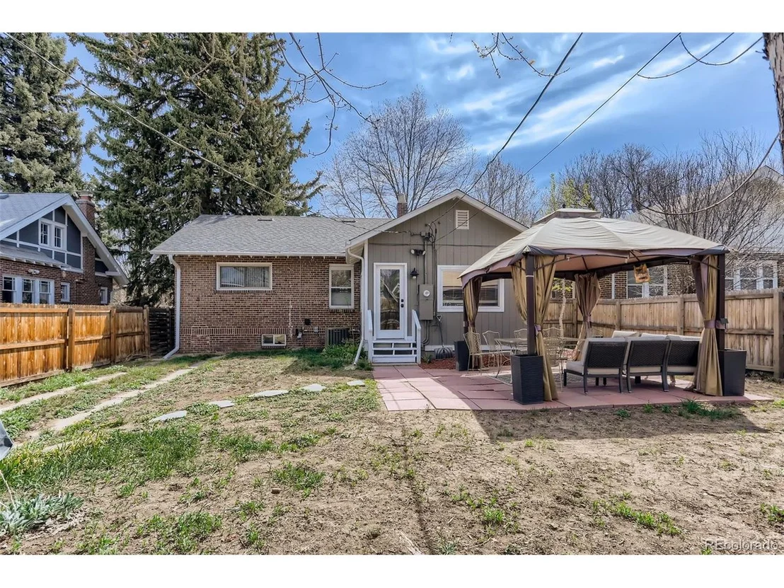 Photo of 755 Jackson St