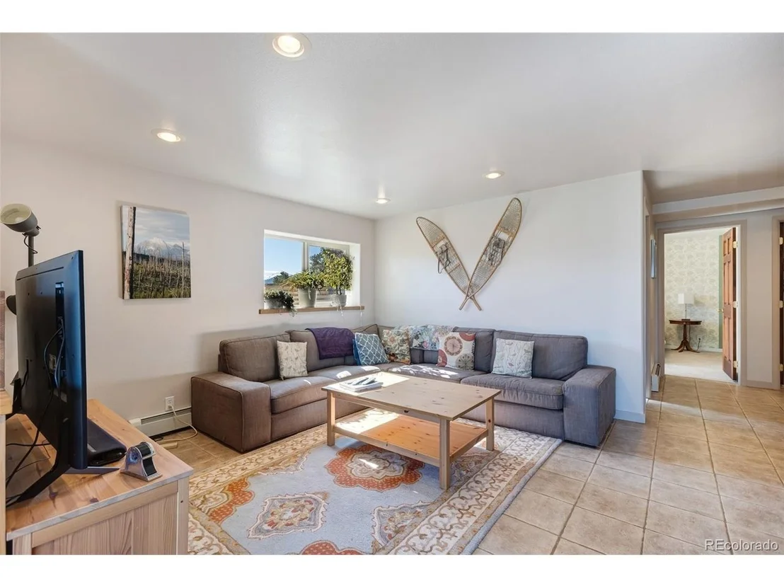 Photo of 6396 Terrace Ln