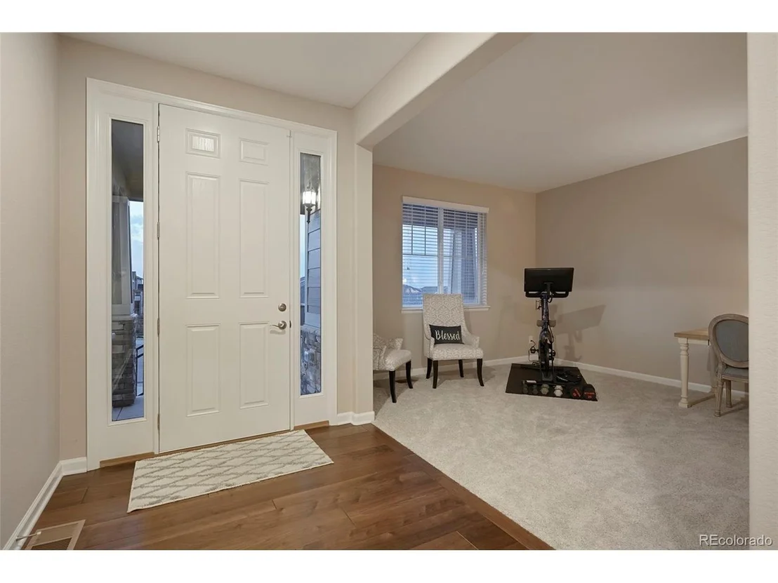 Photo of 7598 Oasis Dr