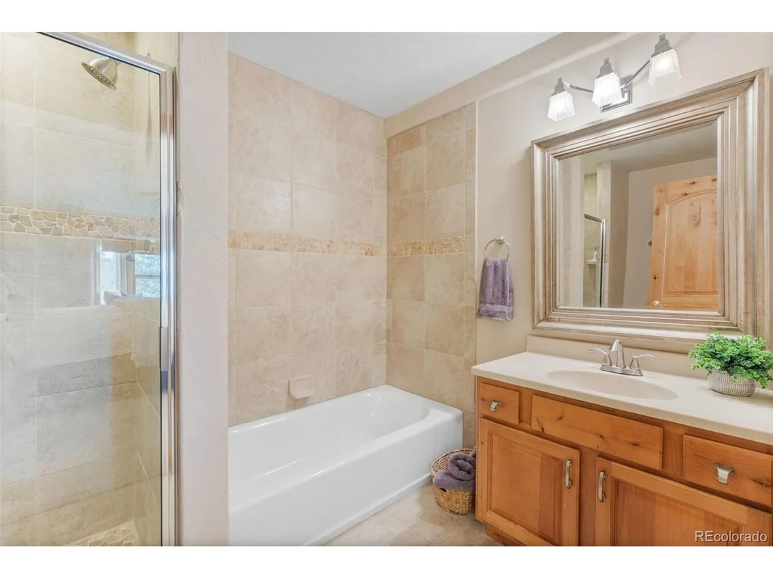 Photo of 27400 Overlook Dr
