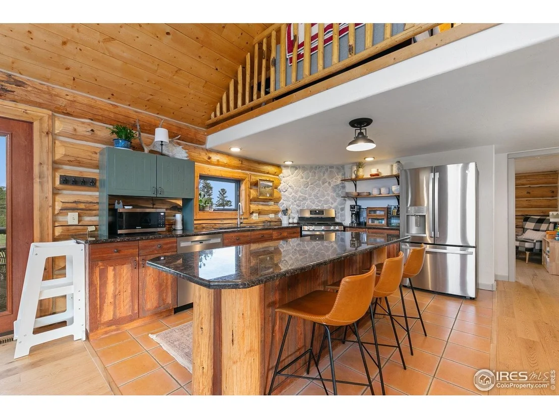 Photo of 344 Snowmass Dr