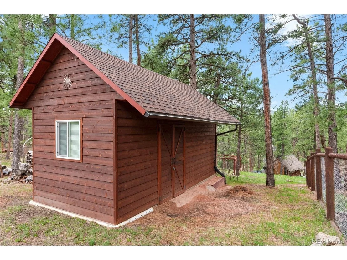 Photo of 6561 Valley Cir