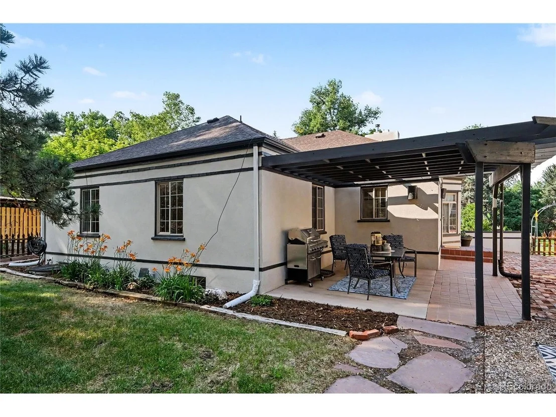 Photo of 1616 Montview Blvd