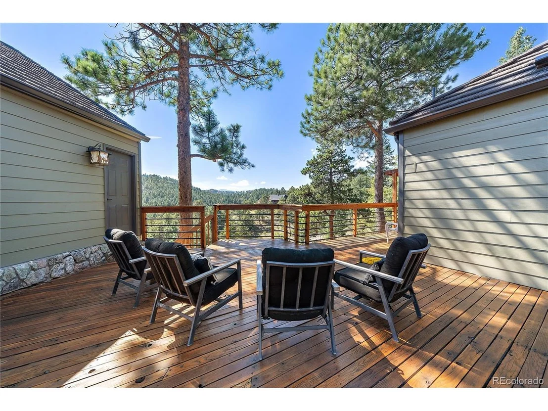 Photo of 6537 Vesuvius Rd