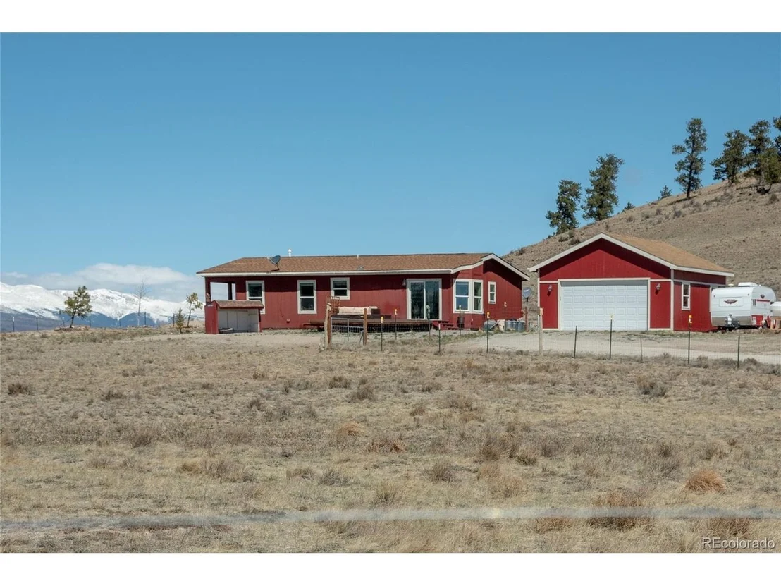 Photo of 261 Bridle Path