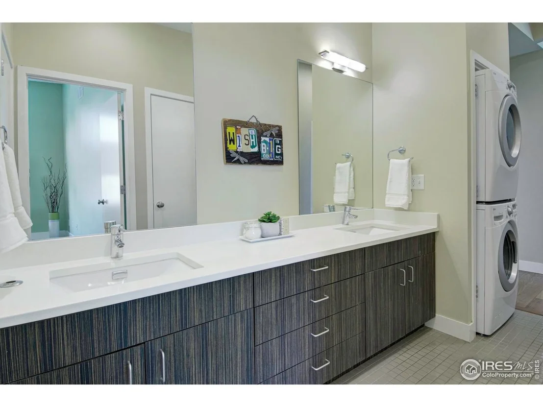 Photo of 1025 Neon Forest Cir