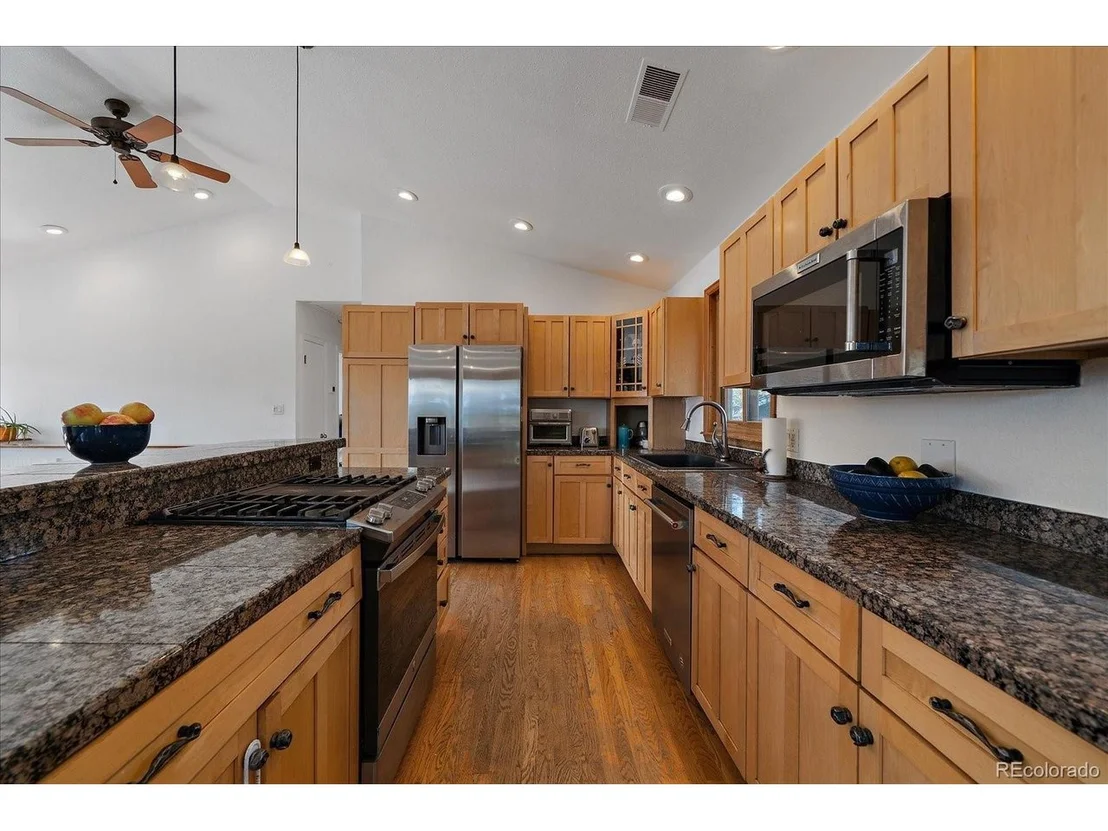 Photo of 26792 Hilltop Rd