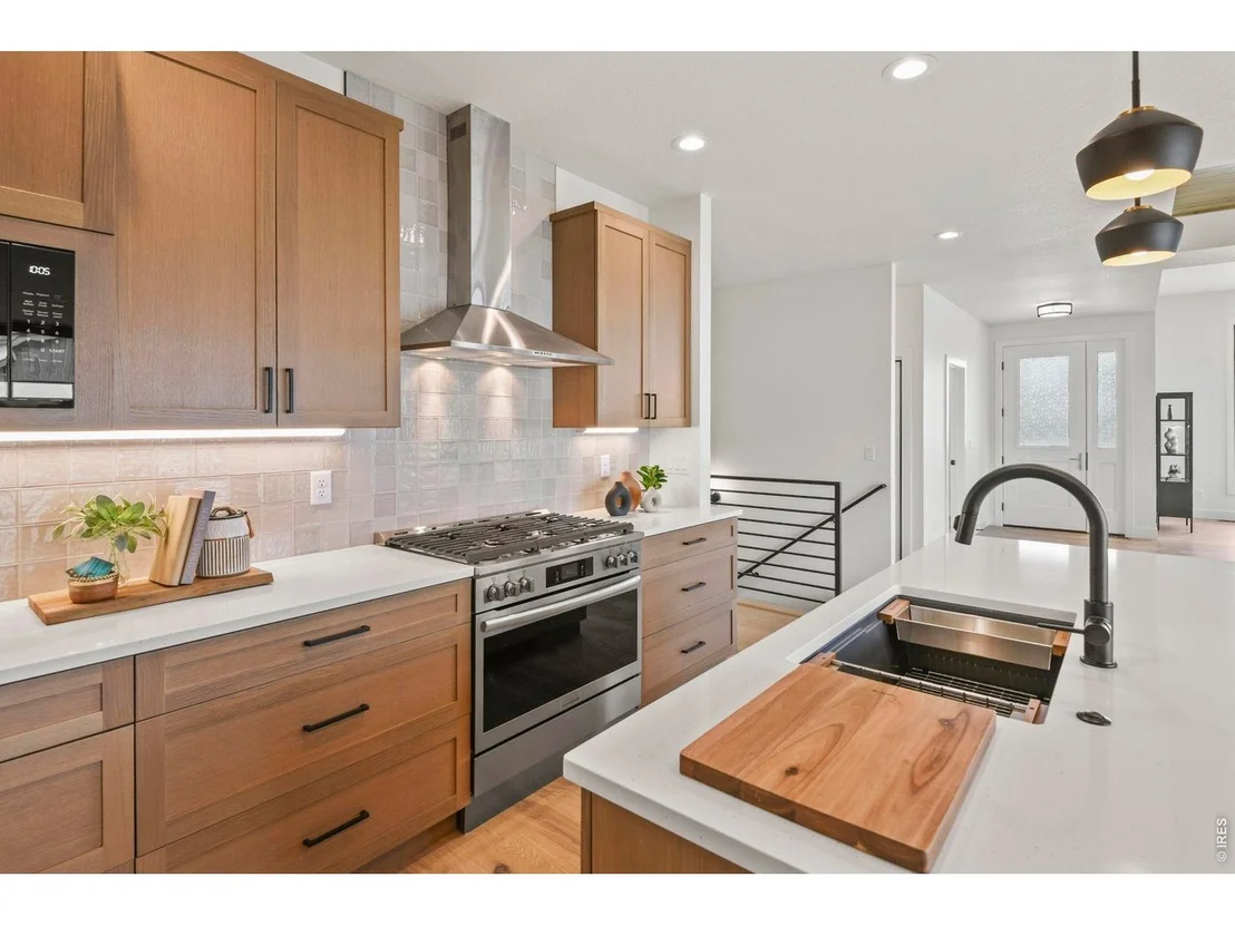 Photo of 1424 Burt Ave