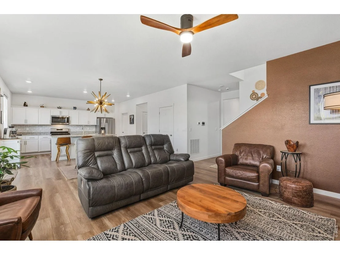 Photo of 438 Bluebird Rd