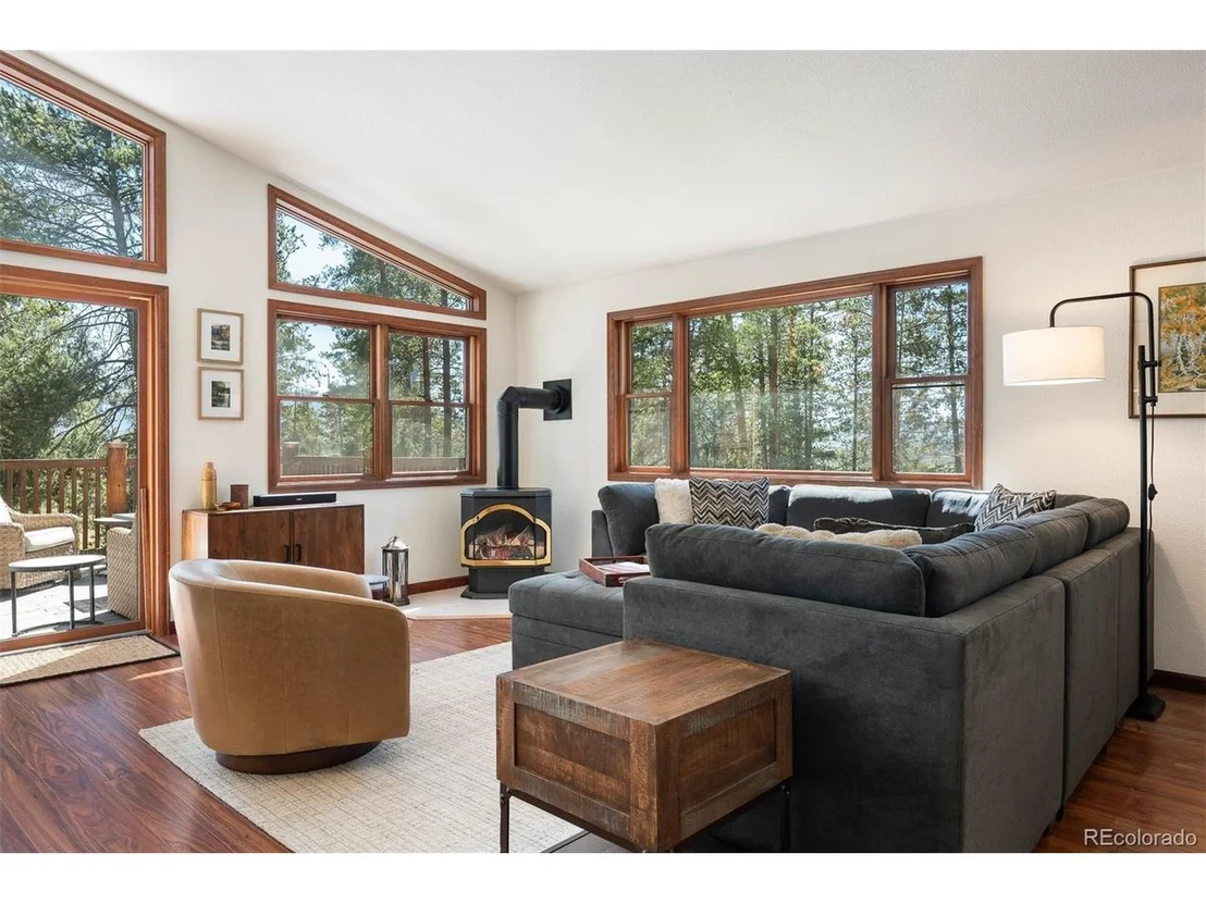 Photo of 72 Golden Dr