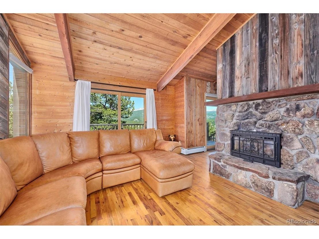 Photo of 90 Peakview Dr