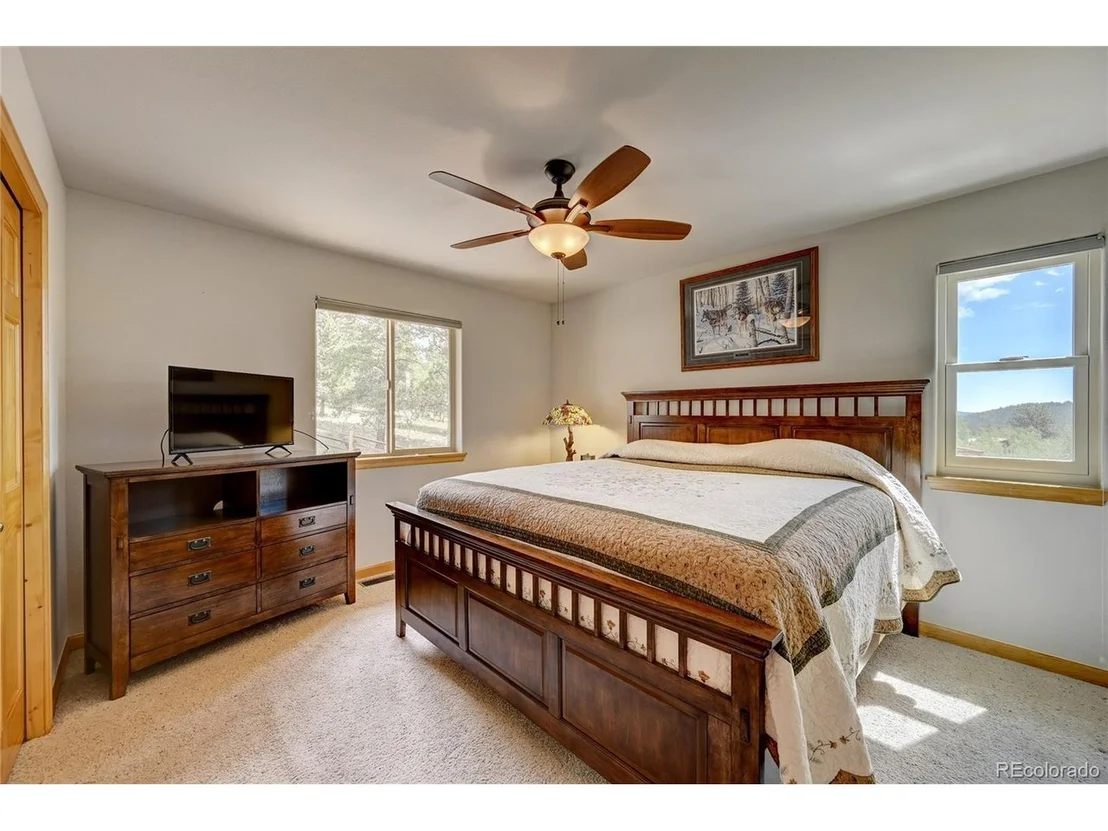 Photo of 111 Mount Evans Dr