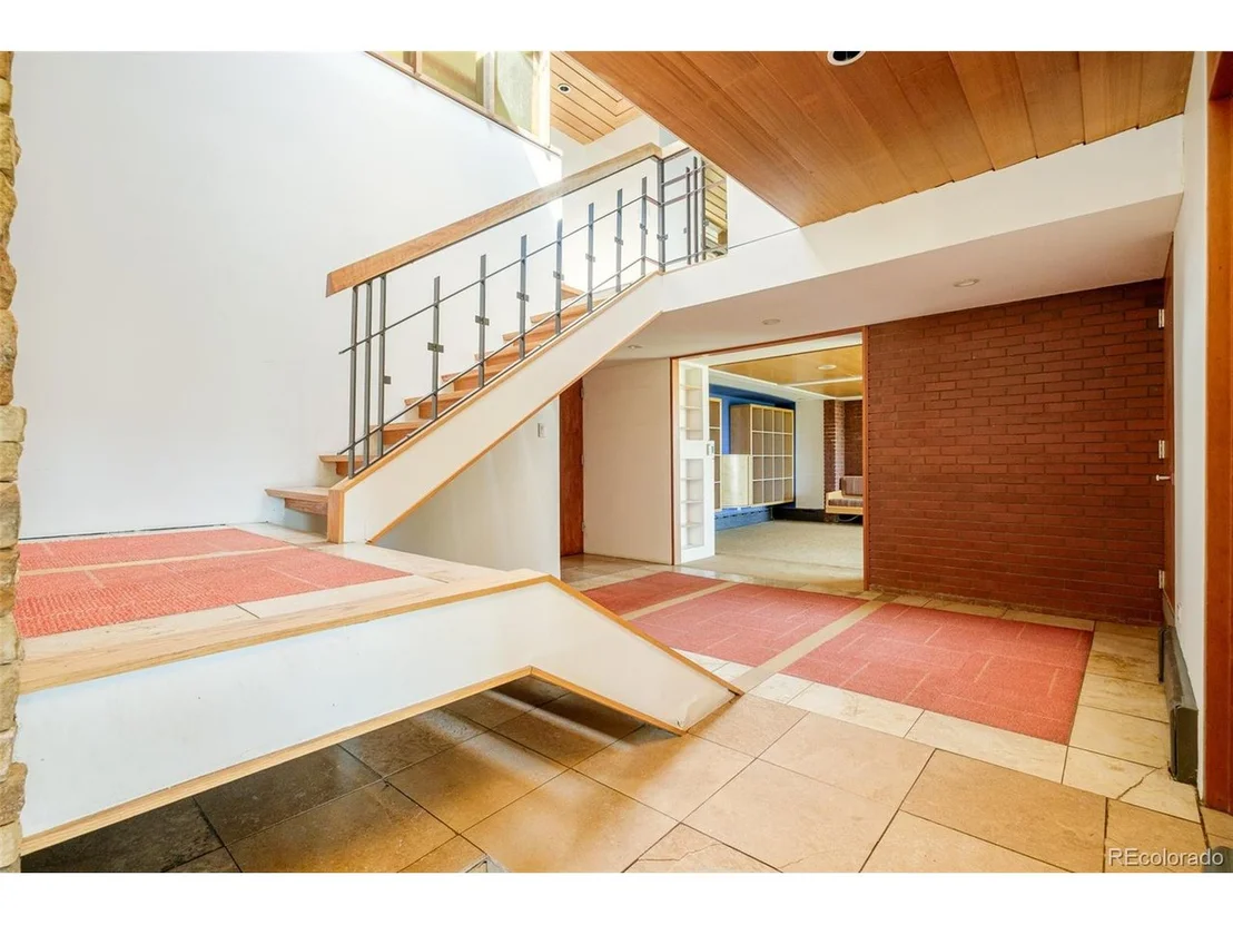 Photo of 14596 Foothill Rd
