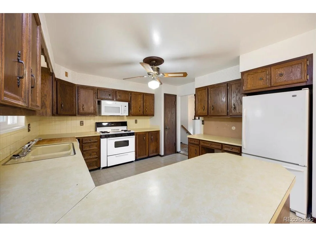 Photo of 3933 Viewpoint Way
