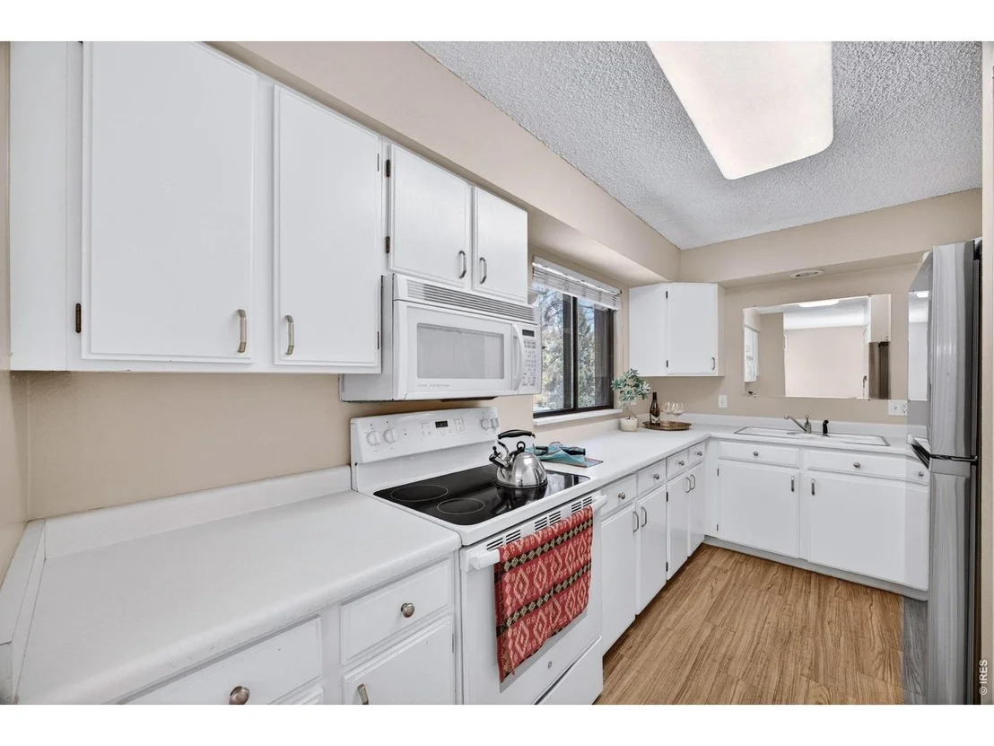 Photo of Unit 201 at 1850 Folsom St