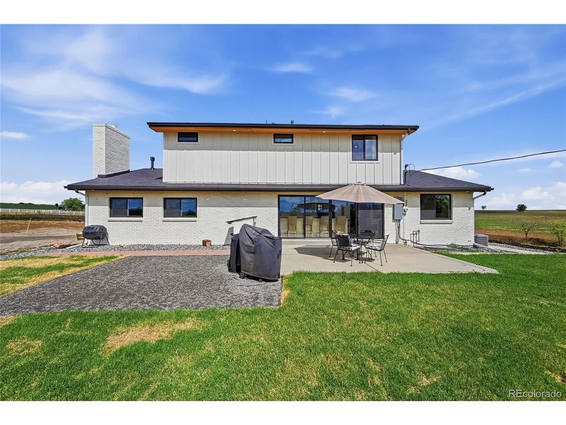 Photo of 434 County Road 16 1/2