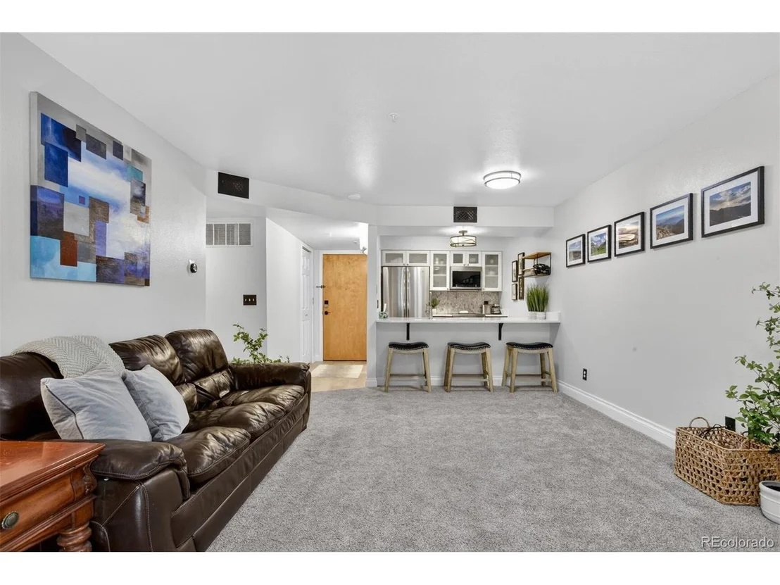 Photo of Unit 218 at 2727 Folsom St