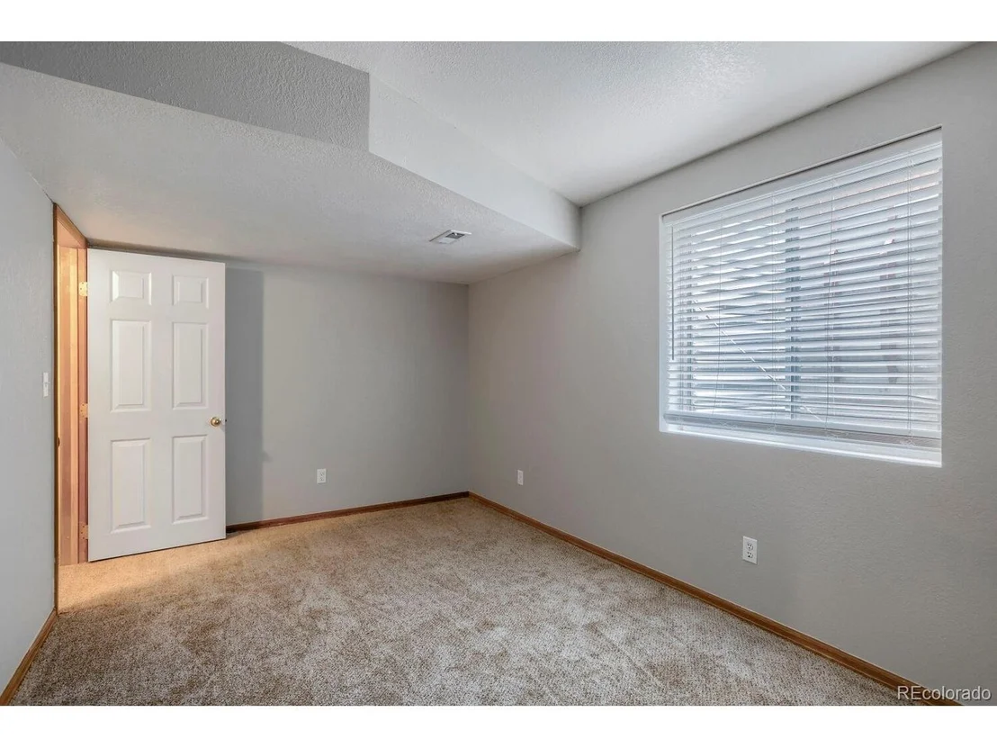 Photo of 9762 Carr Cir