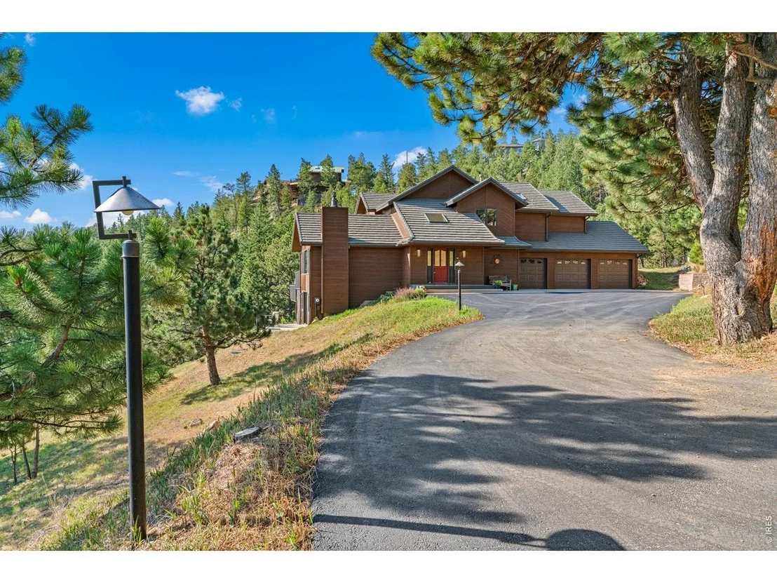 Photo of 716 Brook Rd